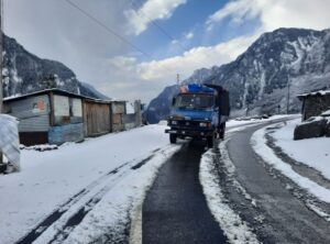 1st Snowfall In Uttarakhand