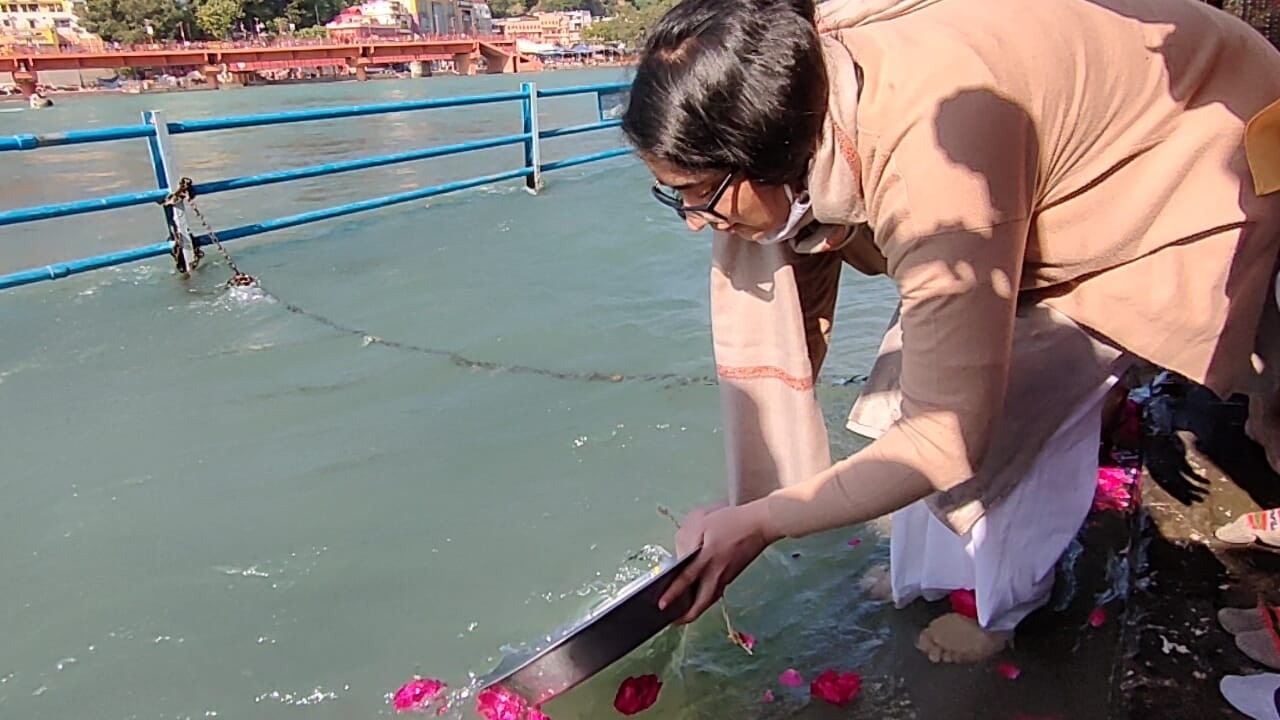 CDS Rawat's Ashes Immersed In Ganga