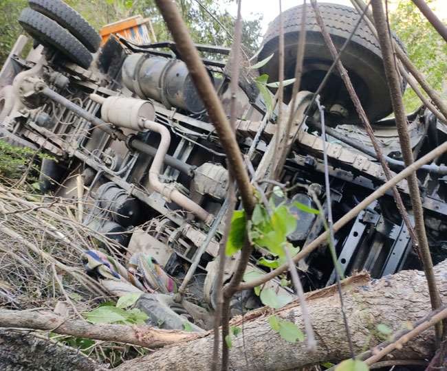 Truck Accident On Yamunotri Highway