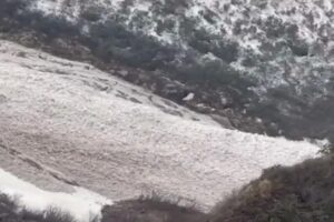 Glacier Broken In Hemkund Sahib