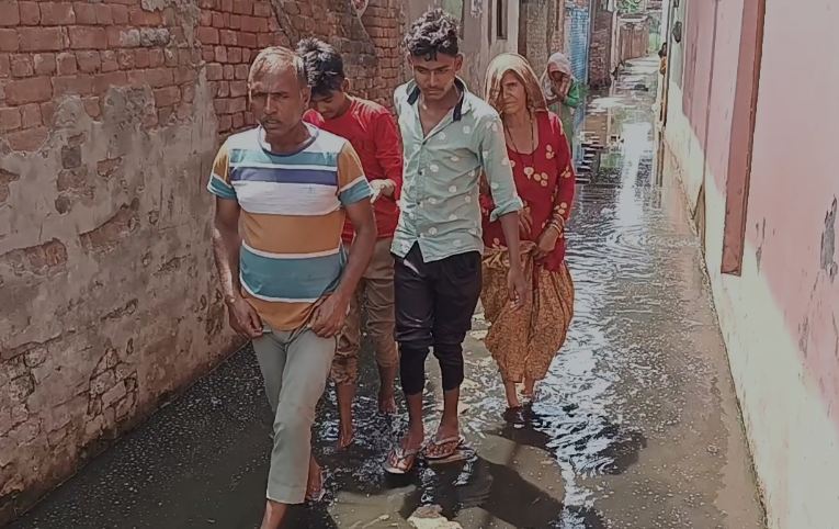 Villagers Upset due To Waterlogging