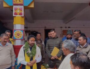 Union Minister Reached Badrinath Dham