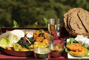 Uttarakhand Cuisine Served To Passengers