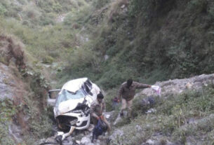Car Fell Mussoorie Dhanaulti Road